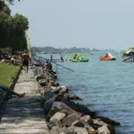 Διαμέρισμα Lido Di - Aranypart - Minden 1 Percre!