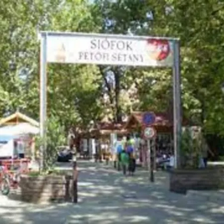 Appartement Lido Di - Aranypart - Minden 1 Percre! *