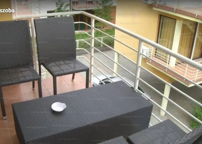 Lido Di - Aranypart - Minden 1 Percre! Apartamento *